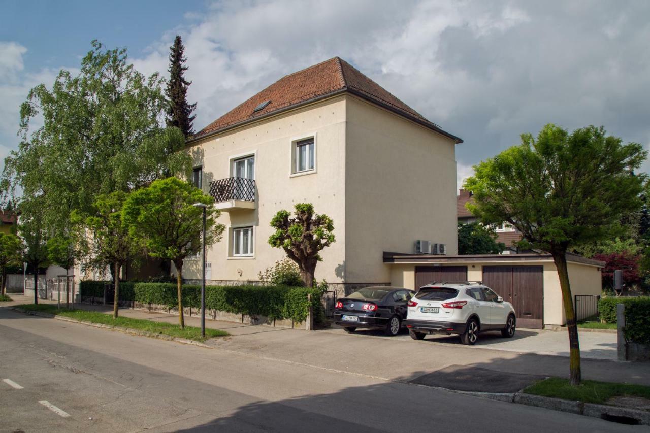 Vila Marija Ljubljana Buitenkant foto